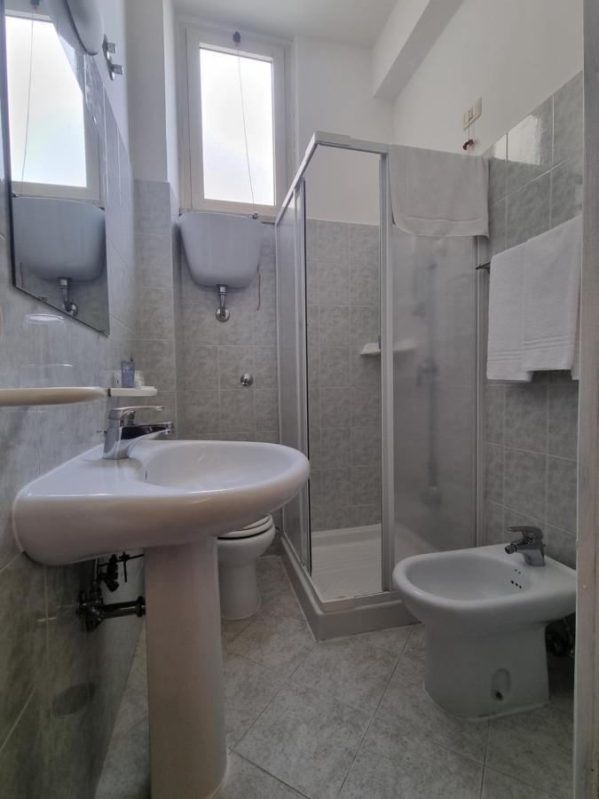 Borghetto Hotel Санта-Маринелла Экстерьер фото